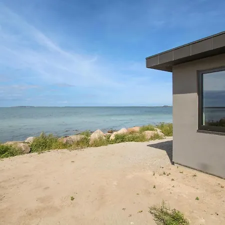 Awesome In Samso With House Sea View Onsbjerg