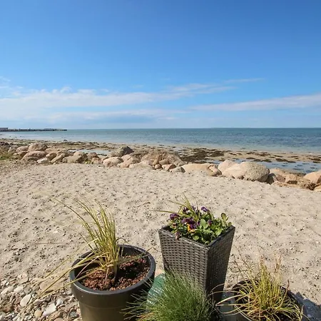 Awesome In Samso With House Sea View Holiday home Onsbjerg